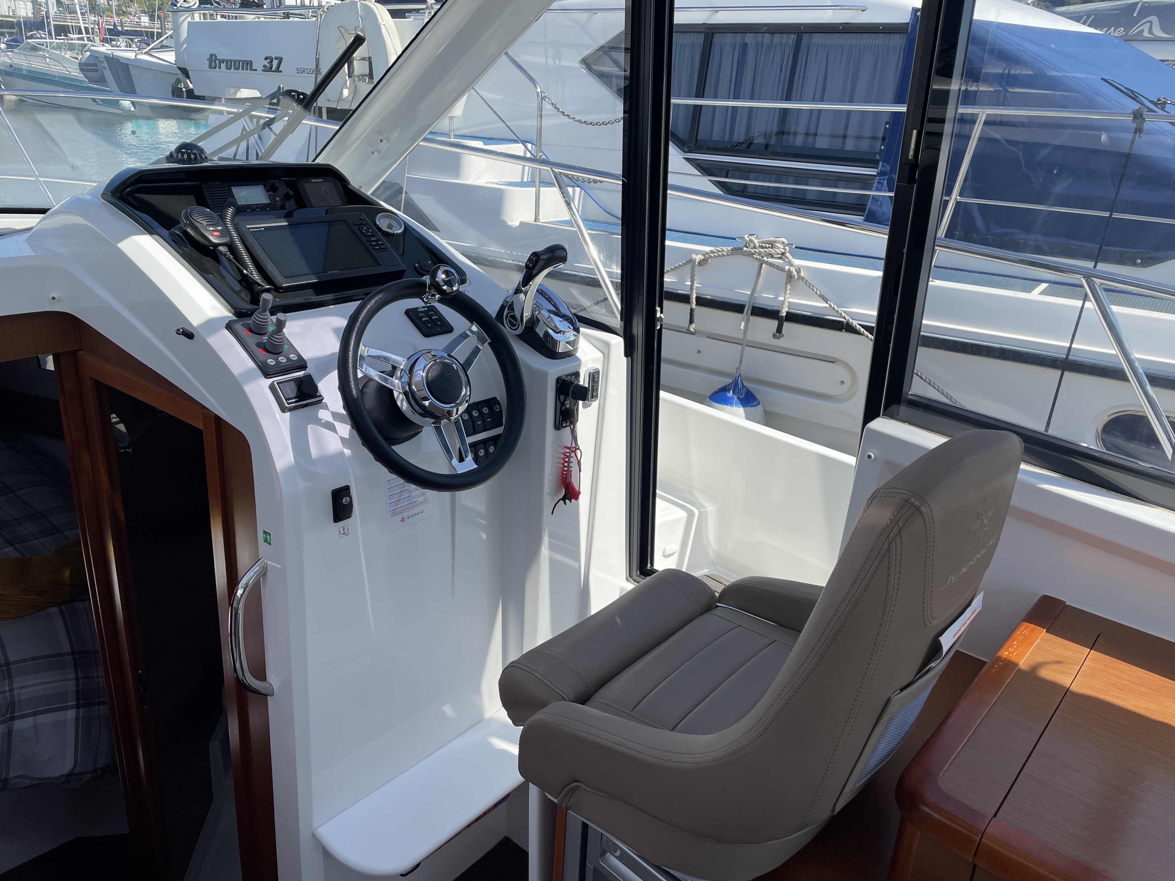 SOLD. 2016 Jeanneau Merry Fisher 855 “Legende”. 1 x Suzuki 300hp 4 Stroke Petrol Outboard. Tax Paid